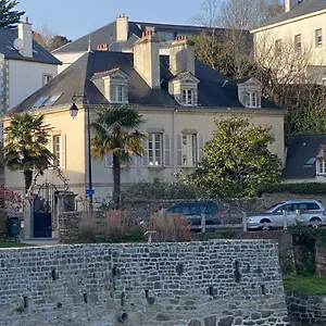  Apartment Le Petit Clos De Saint Goustan